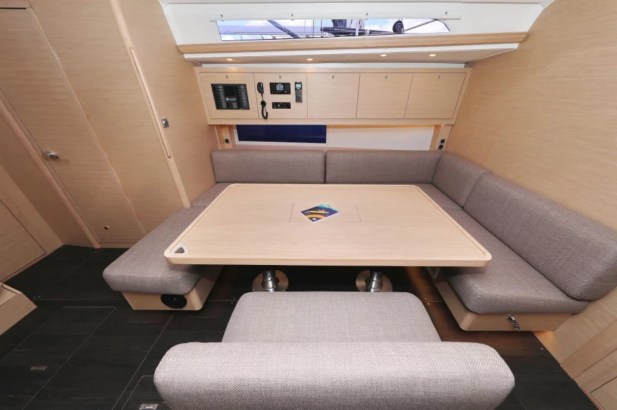 Dufour 470 (Blue Moon)  - 1