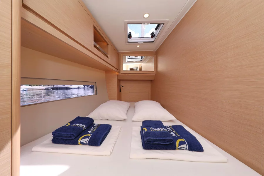 Dufour 470 (Blue Moon)  - 38