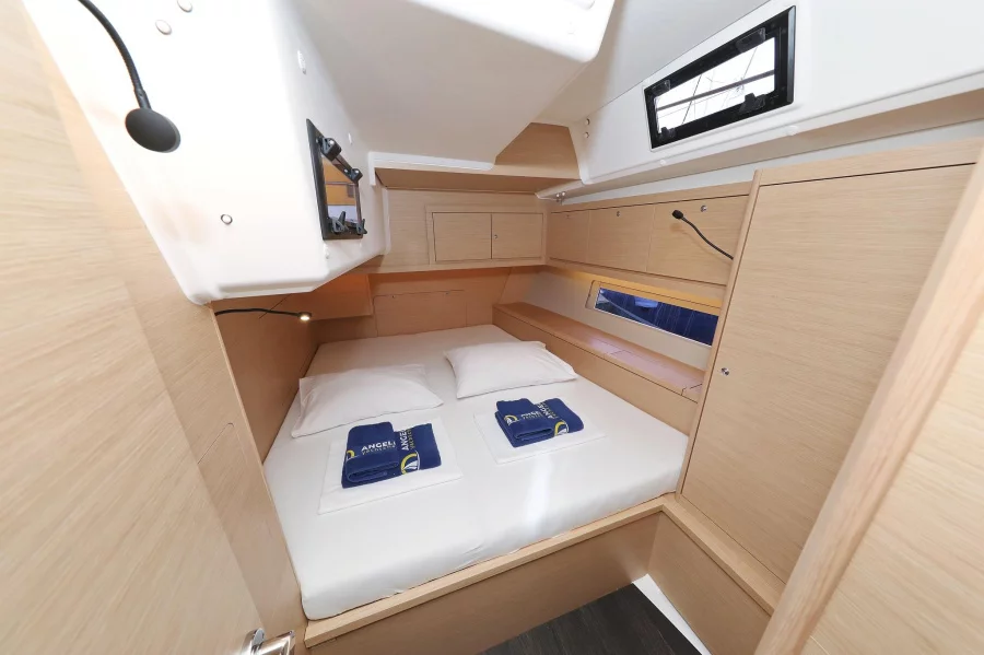 Dufour 470 (Blue Moon)  - 19