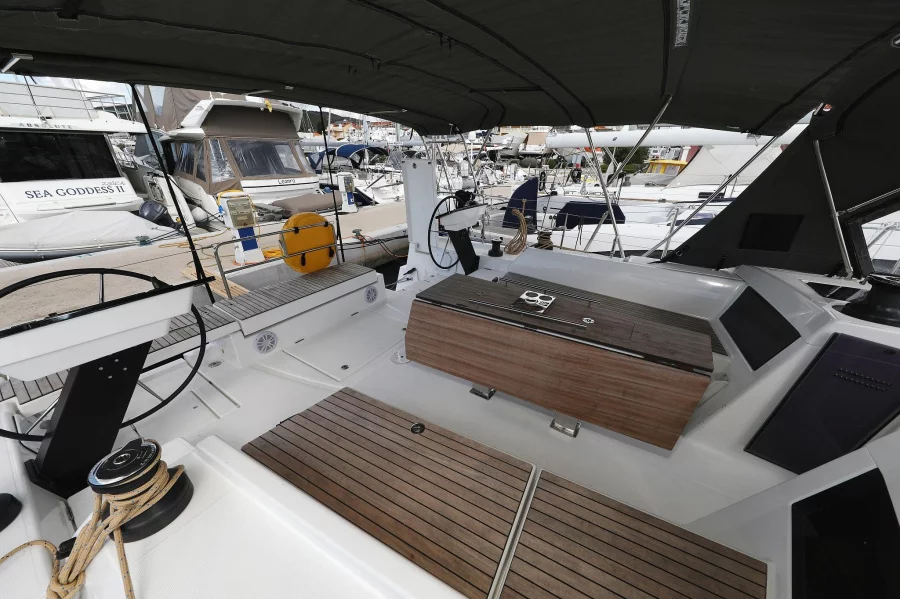Dufour 470 (Tango)  - 18