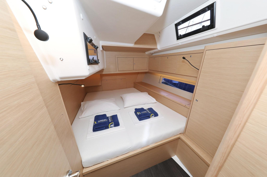 Photo #34 - Dufour 470 (Tango) in Primosten - 22909