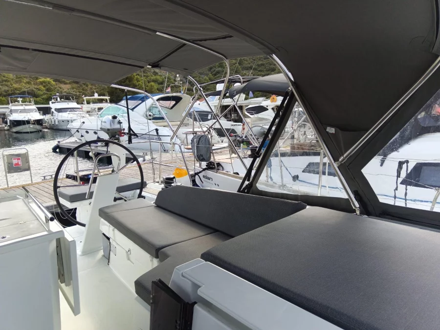Oceanis 46.1 (Zeppelin)  - 21