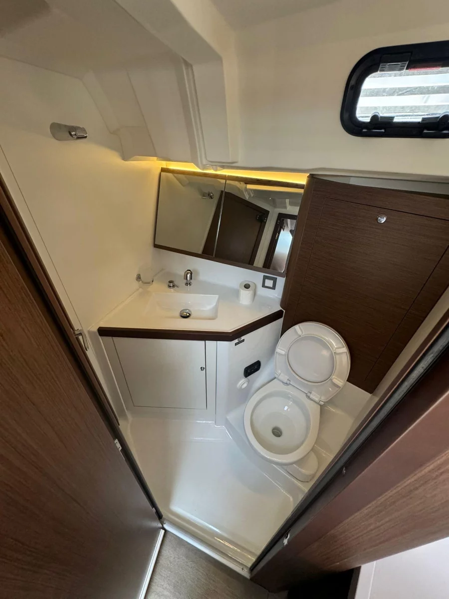 Oceanis 46.1 (Zeppelin)  - 18