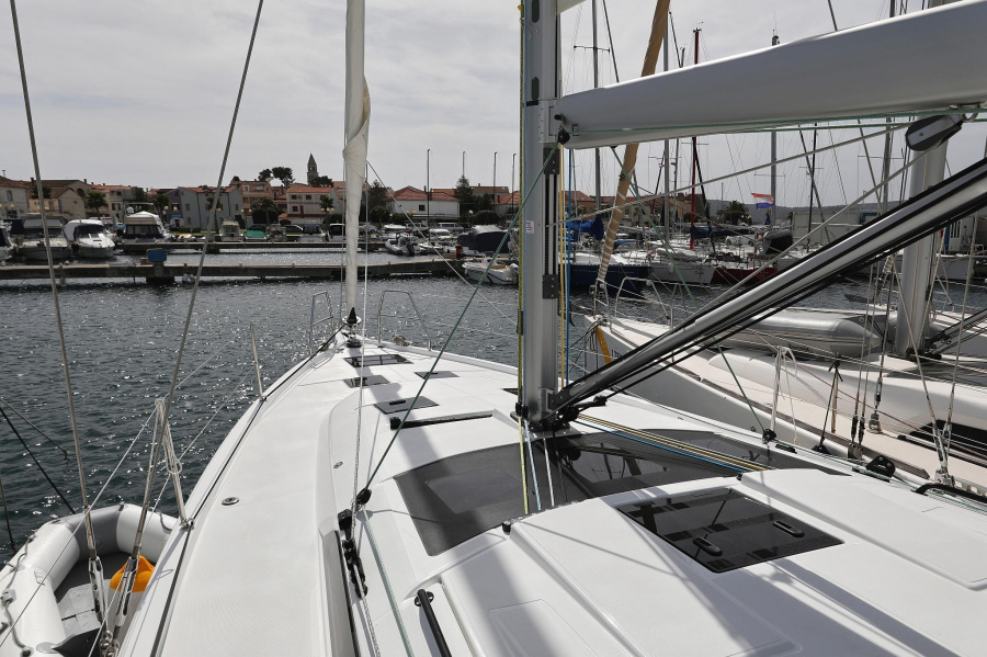 Photo #8 - Dufour 41 (Wild Rose) in Primosten - 21743