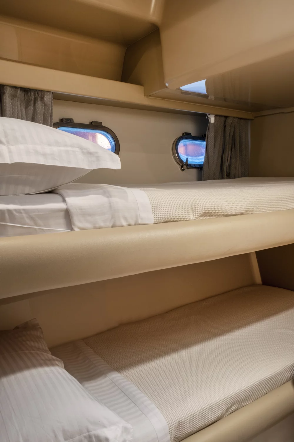Ferretti 480 (Arabella)  - 19