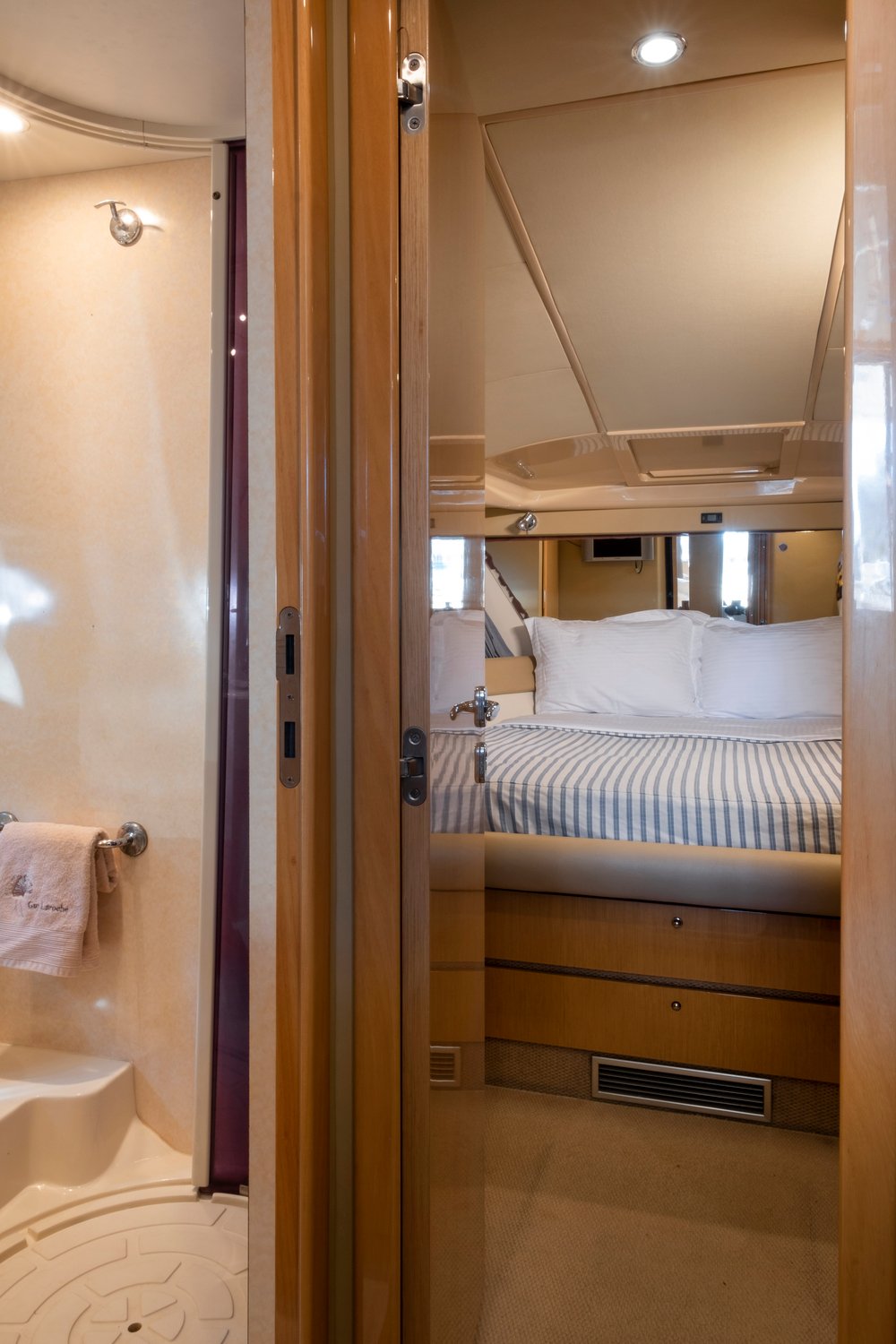 Photo #9 - Ferretti 480 (Arabella) en Paros - 22920
