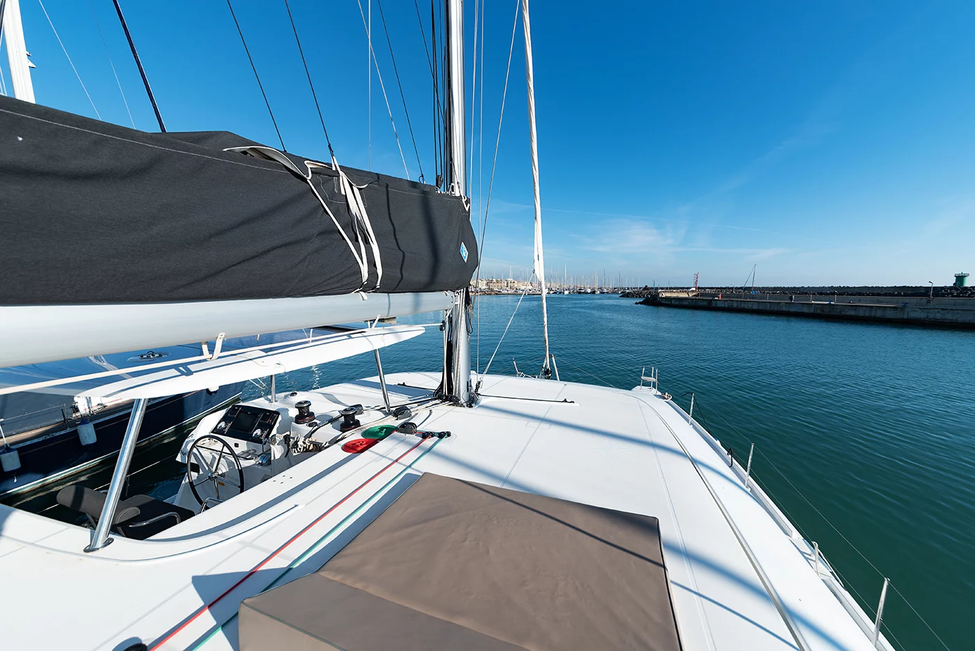 Lagoon 42 (Beatrix)  - 30