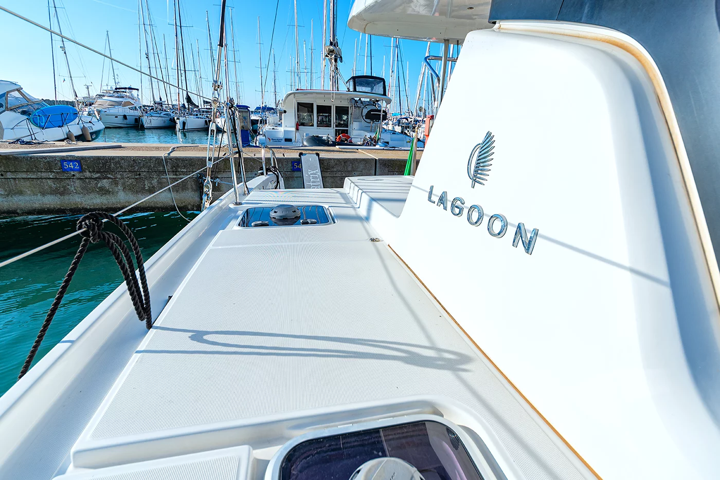 Lagoon 42 (Beatrix)  - 28
