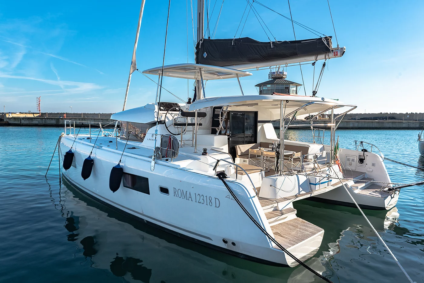 Lagoon 42 (Beatrix)  - 48