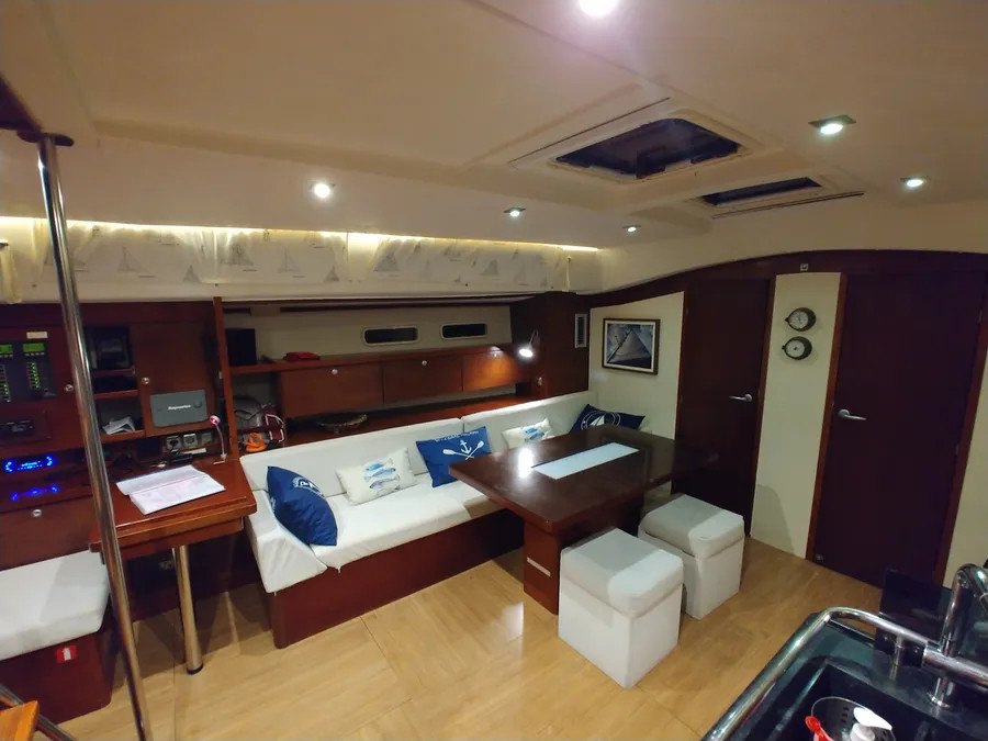 Photo #8 - Hanse 540 (Apollonis) in Atene - 22936