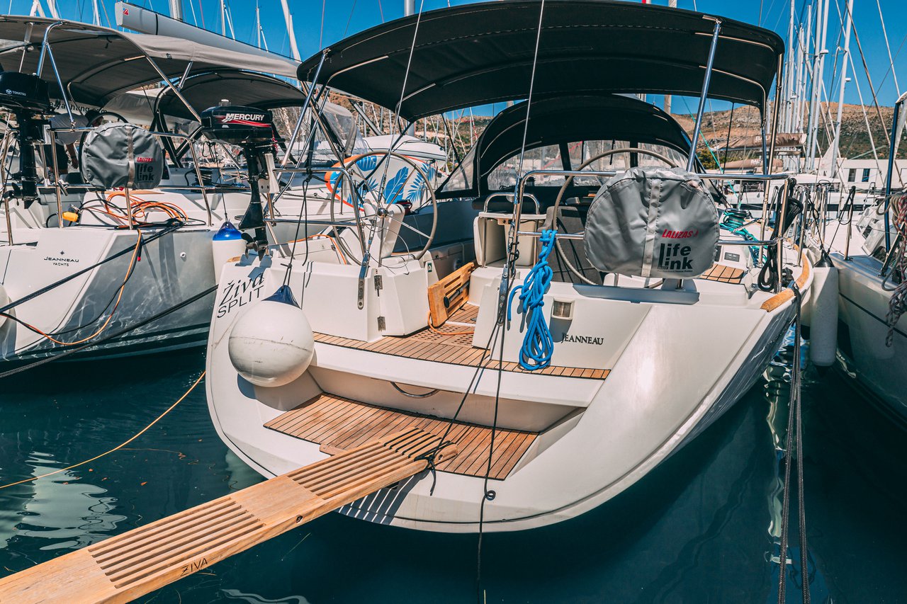 Photo #3 - Sun Odyssey 49 (Ziva) in Trogir - 22948