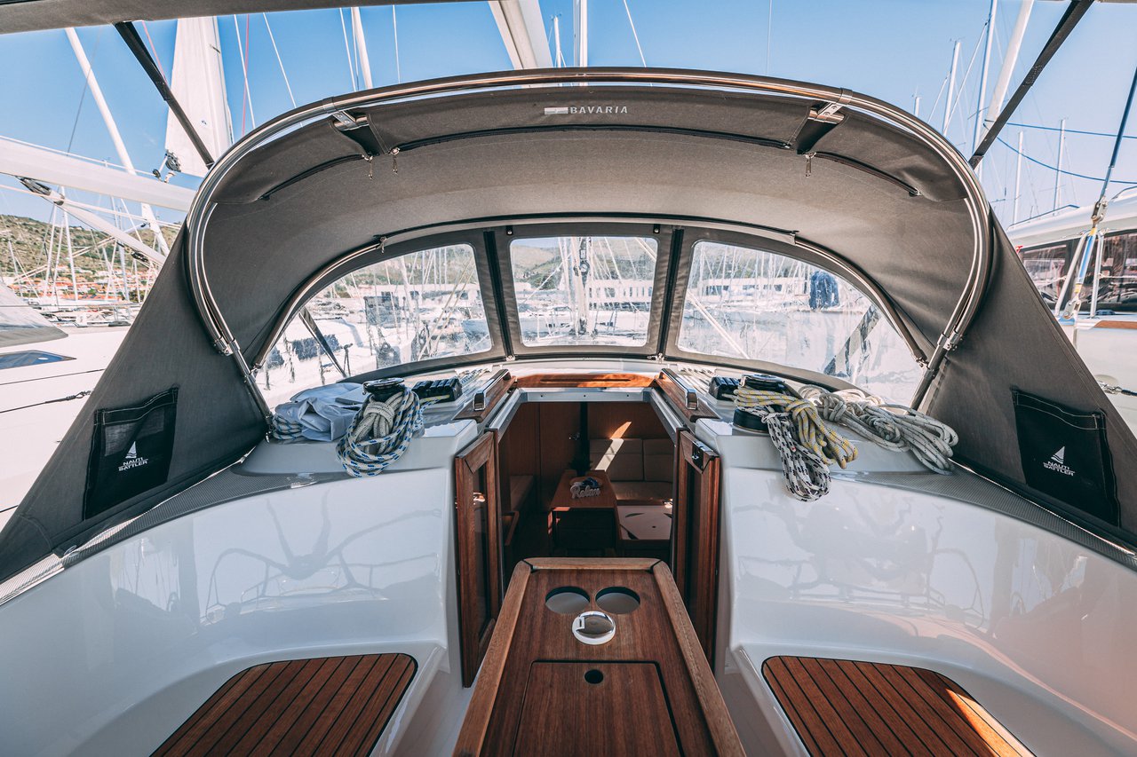 Photo #15 - Bavaria Cruiser 37 (Firenze) in Trogir - 22950