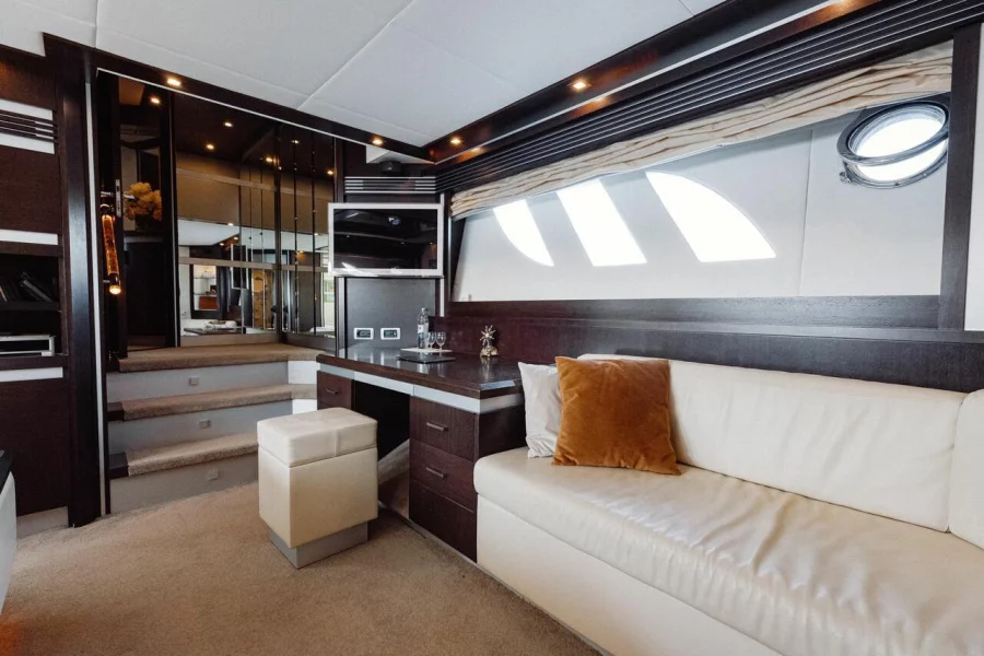 Dominator 62S (Discovery)  - 3