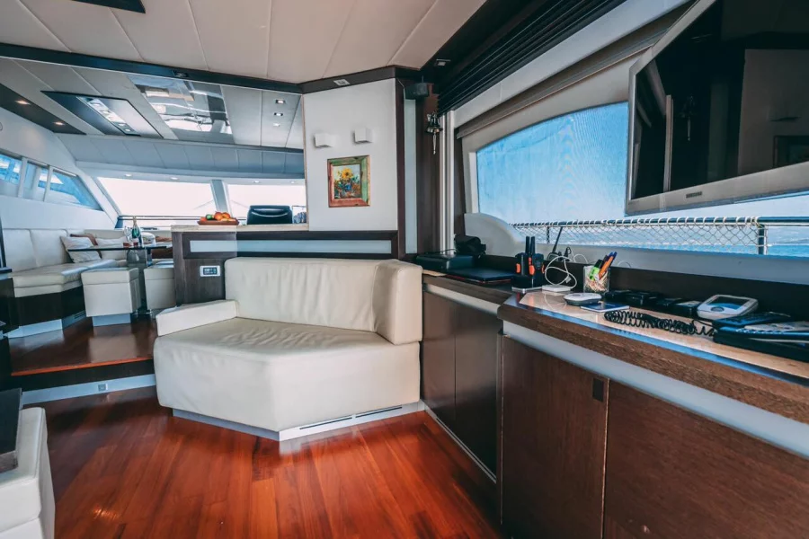 Dominator 62S (Discovery)  - 4