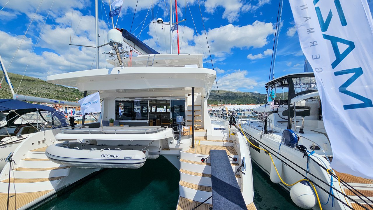 Photo #8 - Mazarin 55 (October) in Trogir - 22956
