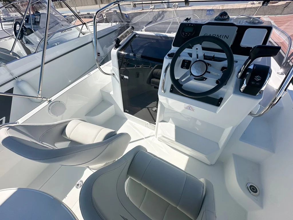 Beneteau Flyer 6 Sundeck (PONENT)  - 2