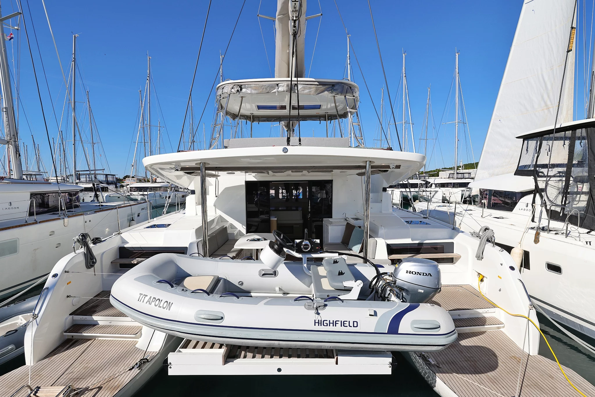 Lagoon 51- 6 cab (APOLON)  - 51