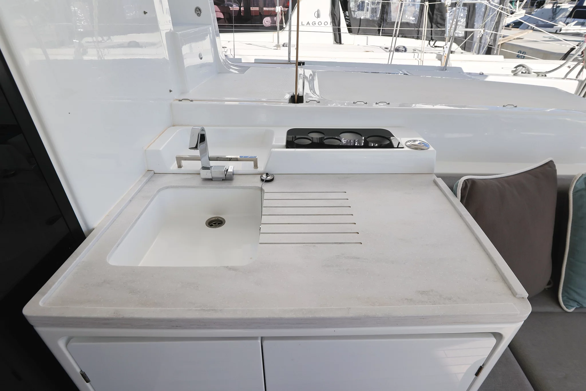 Lagoon 51- 6 cab (APOLON)  - 70