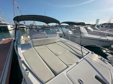 Beneteau Flyer 7 SUNdeck (GARBÍ)  - 8