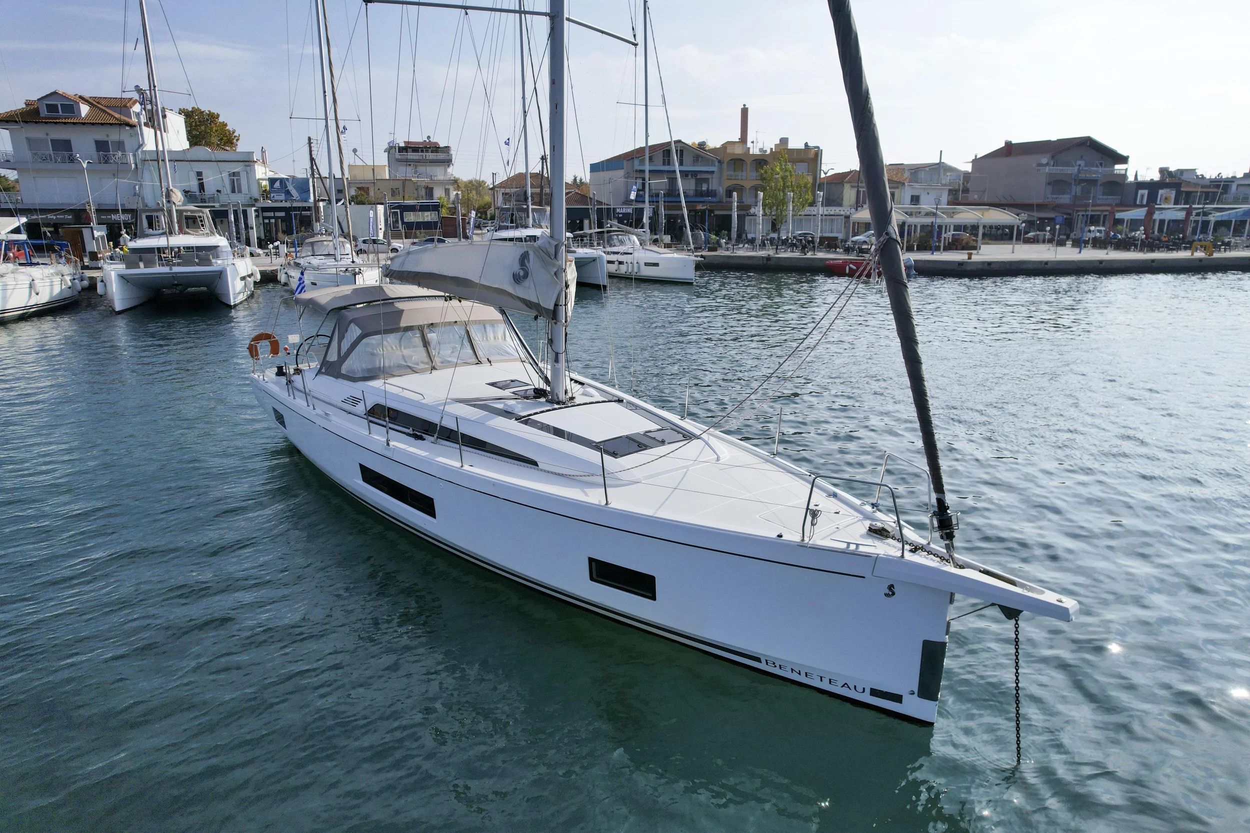 Oceanis 46.1 (Dancing Queen)  - 11