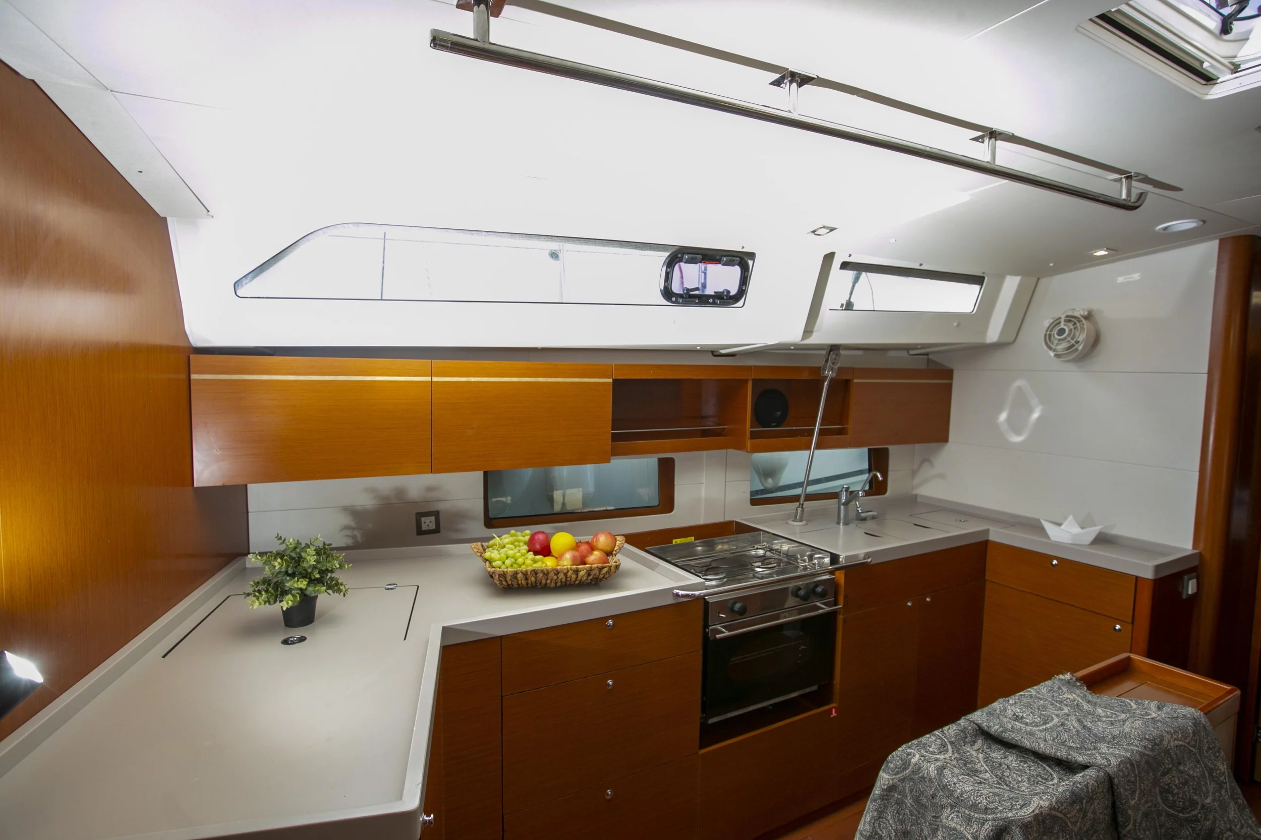 Oceanis 46.1 (Dancing Queen)  - 15
