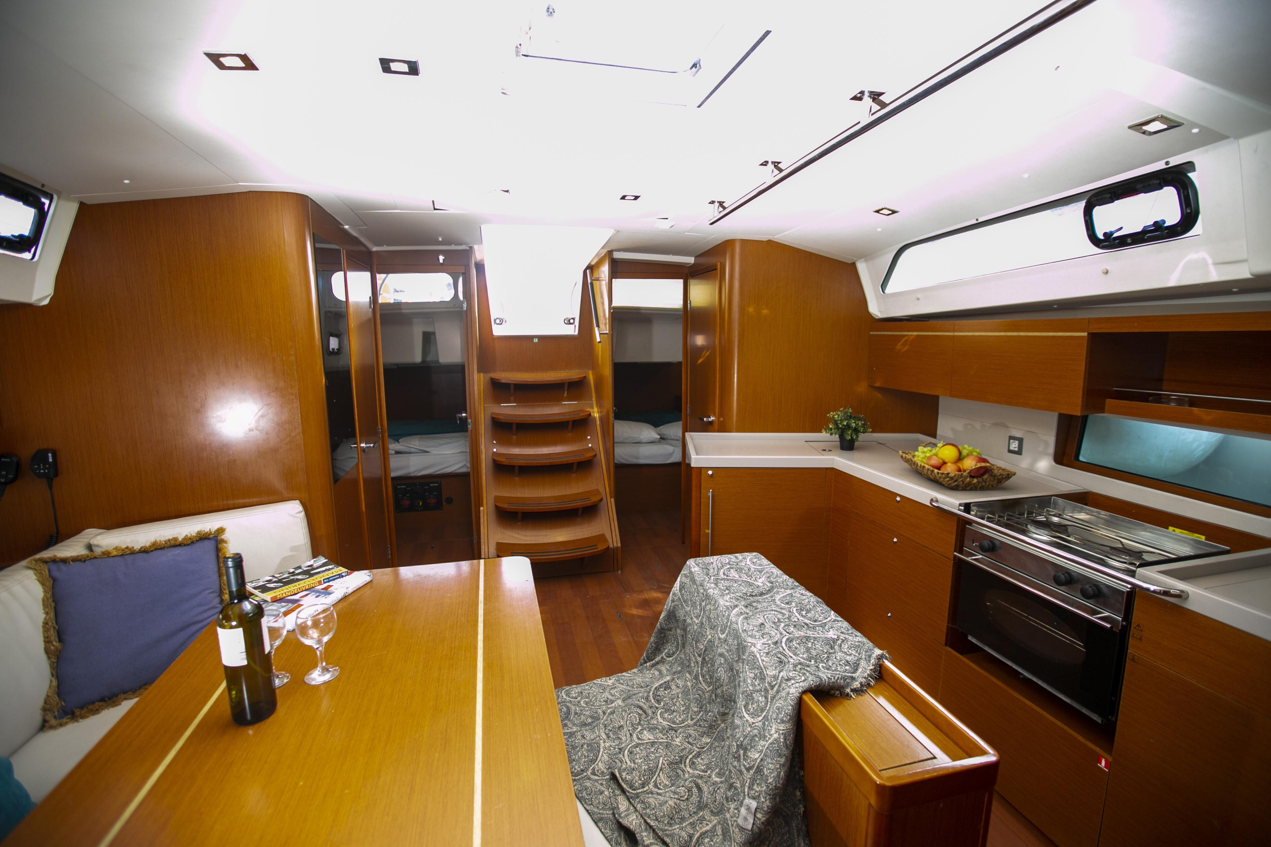 Photo #4 - Oceanis 46.1 (Dancing Queen) in Athens - 22993