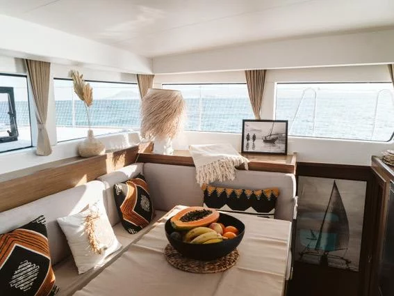 Lagoon 40 (MADRIGAL VI) Interior image - 3