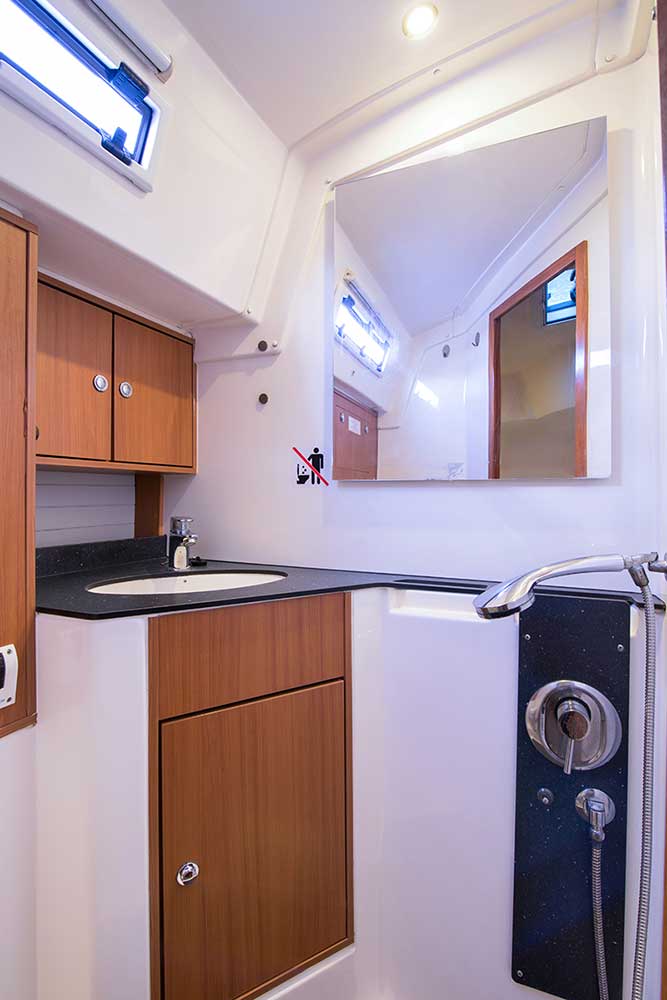 Photo #12 - Bavaria 45 Cruiser (Destiny) en Corfú - 23004
