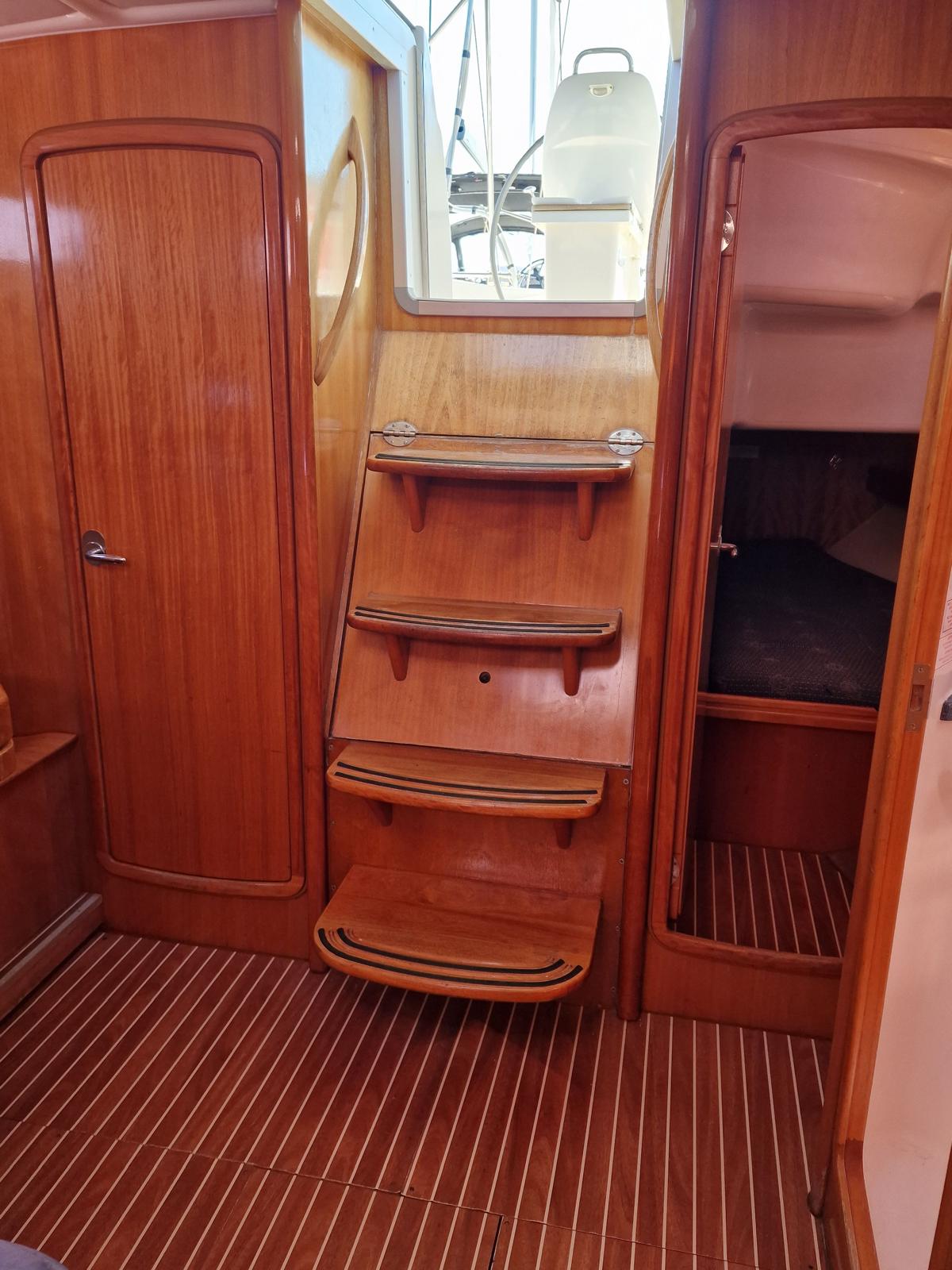 Photo #8 - Bavaria 39 Cruiser (Eleni) in Volos - 61192
