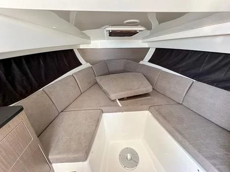 Beneteau Flyer 8 Sundeck (LLEVANT)  - 2