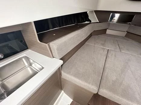 Beneteau Flyer 9 Sundeck (YOUPLANET) Interior image - 6