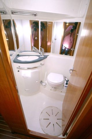 Photo #5 - Bavaria 39 Cruiser (Xenia) en Corfou - 23024