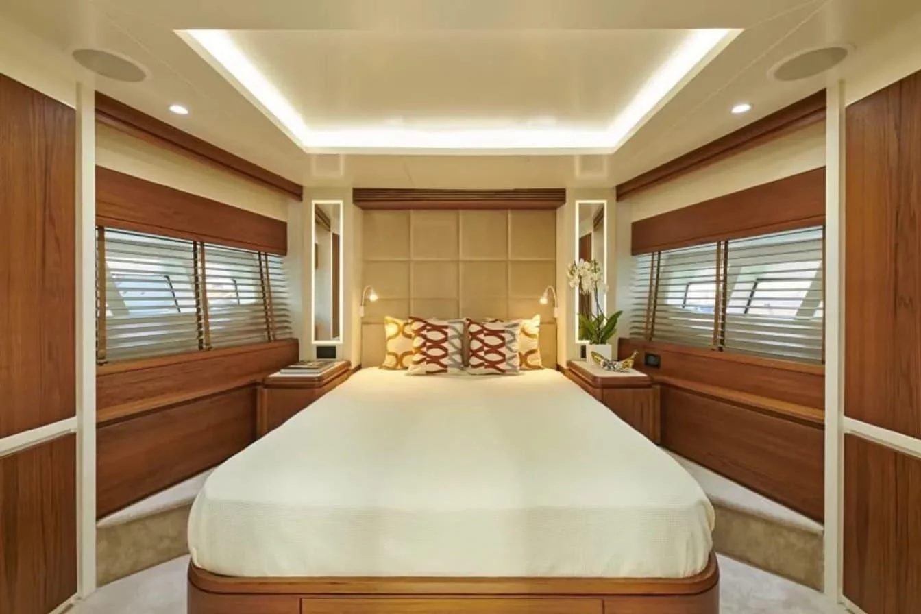 Azimut 85F (La Fenice)  - 3