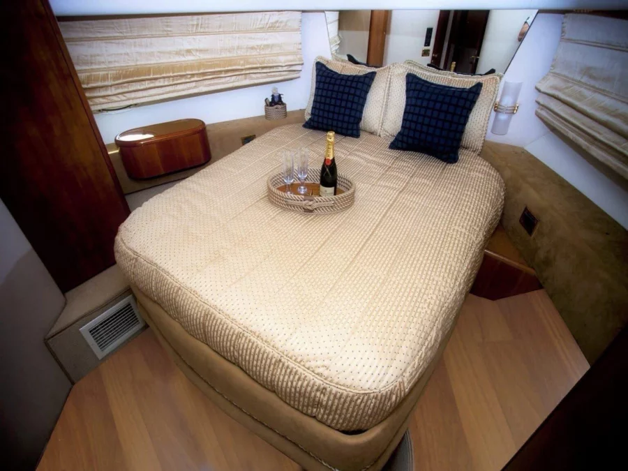 Azimut 58 (Linda II)  - 10