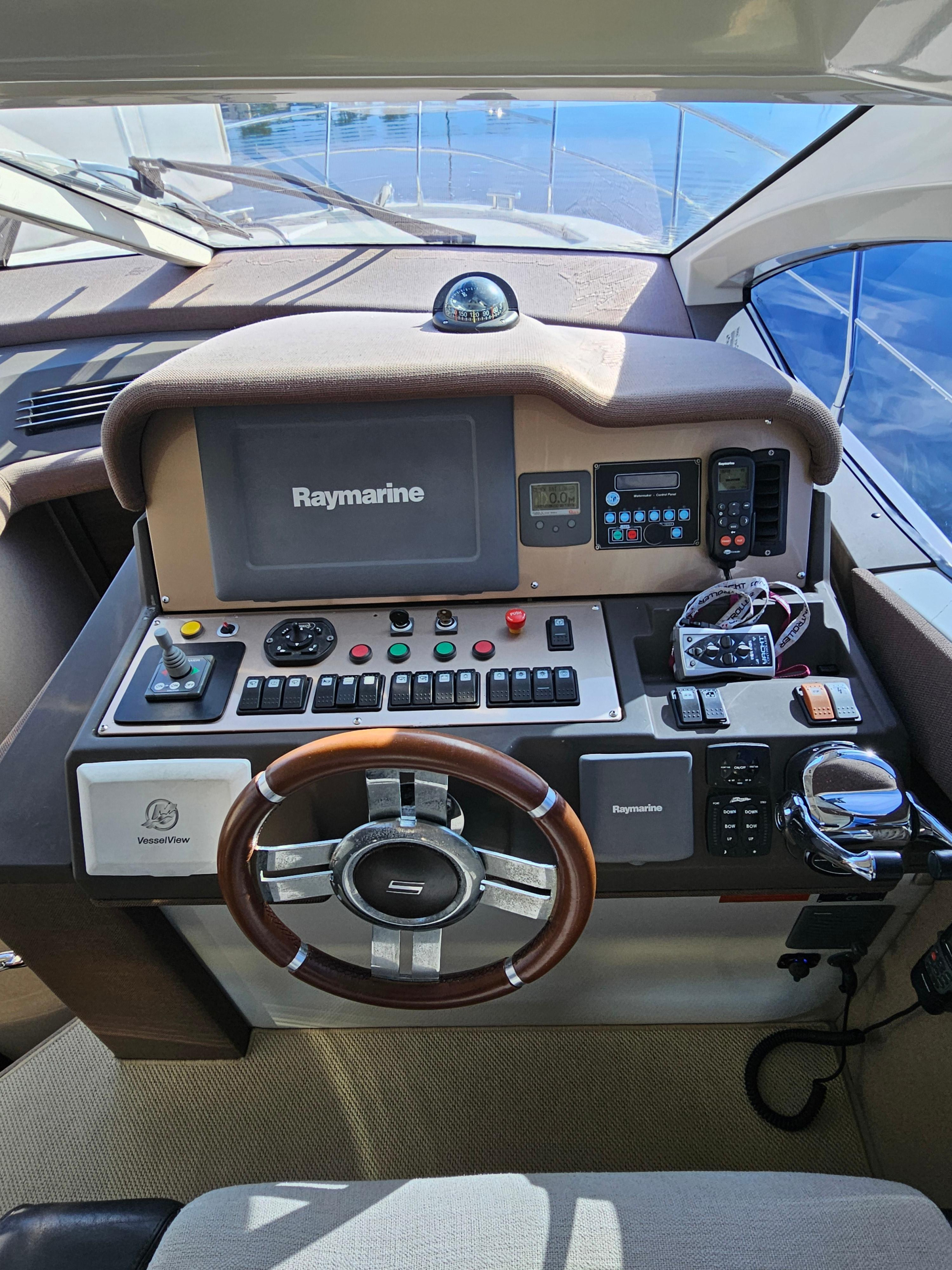 Photo #11 - Azimut 40 S (Eclipse II) in Primosten - 23037