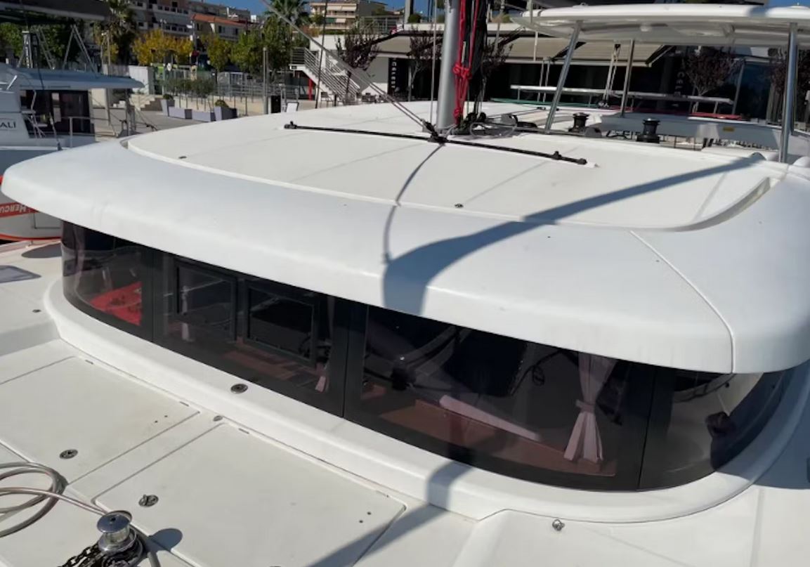 Photo #2 - Lagoon 42 (Neptune) in Lavrion - 23051