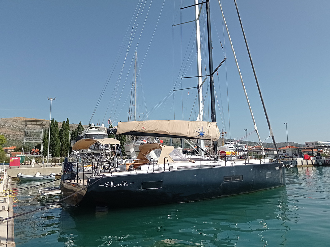 Photo #1 - First 53 (Silhuette) in Primosten - 22865