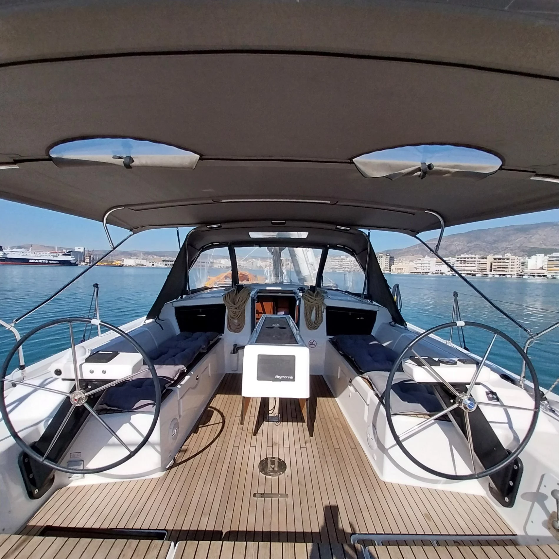 Dufour 43 (Penelope)  - 7