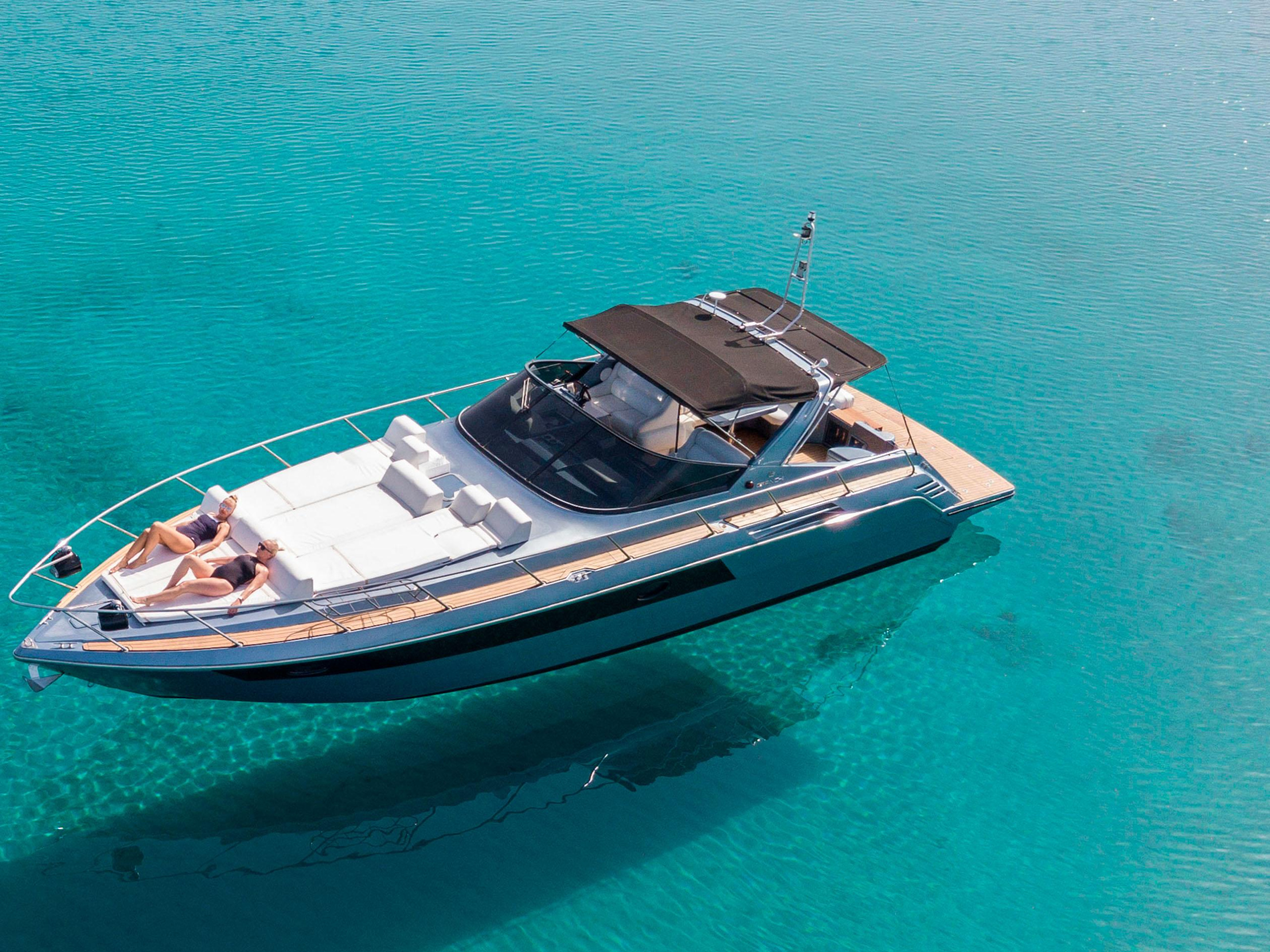 Photo #4 - Cranchi M44 HT (Este) en Mykonos - 23067