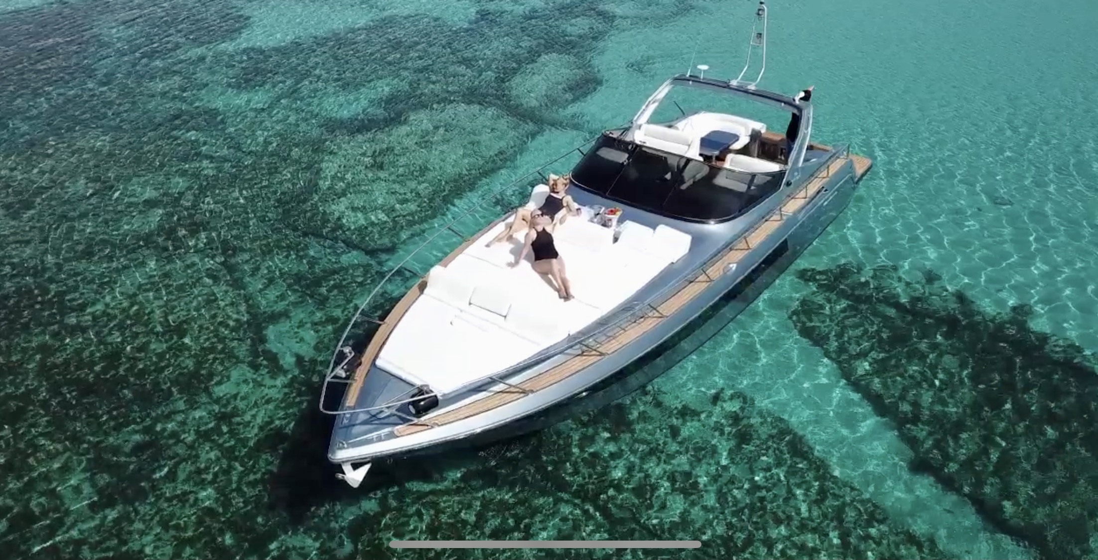 Photo #12 - Cranchi M44 HT (Este) en Mykonos - 23067