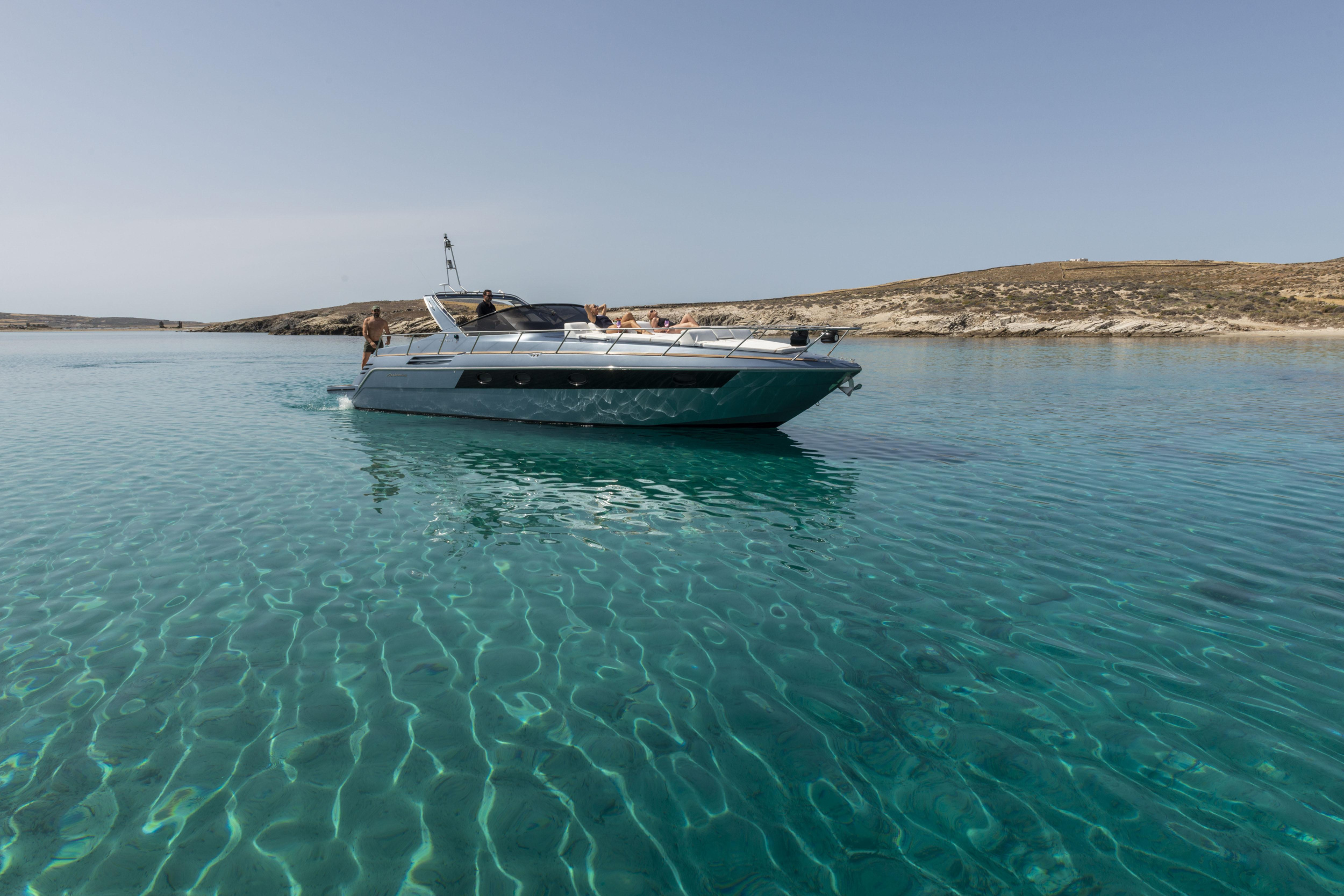 Photo #5 - Cranchi M44 HT (Este) en Mykonos - 23067