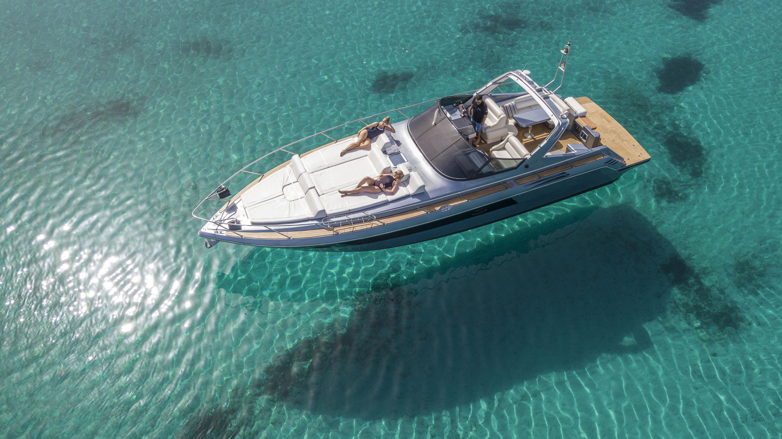 Photo #8 - Cranchi M44 HT (Este) en Mykonos - 23067