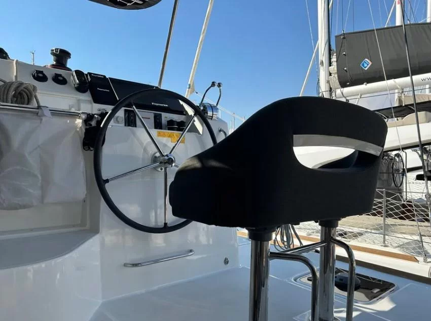 Lagoon 40 (Sail Aries)  - 5