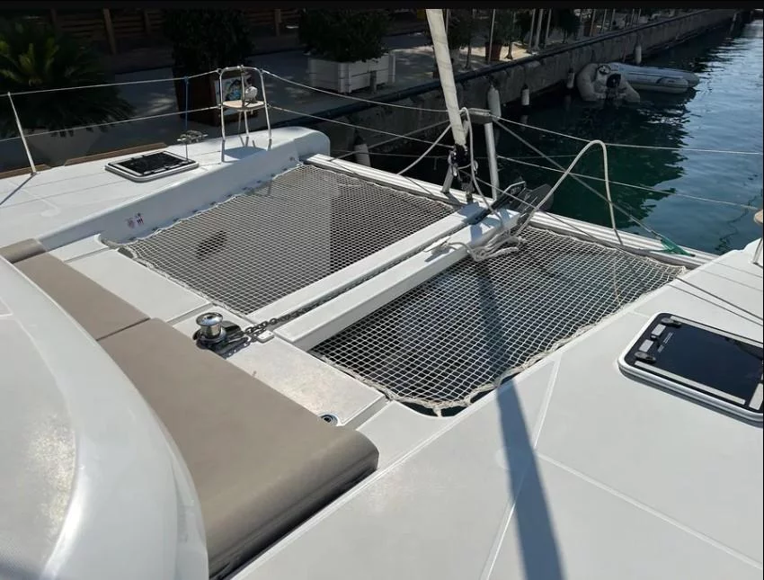 Lagoon 40 (Sail Aries)  - 11