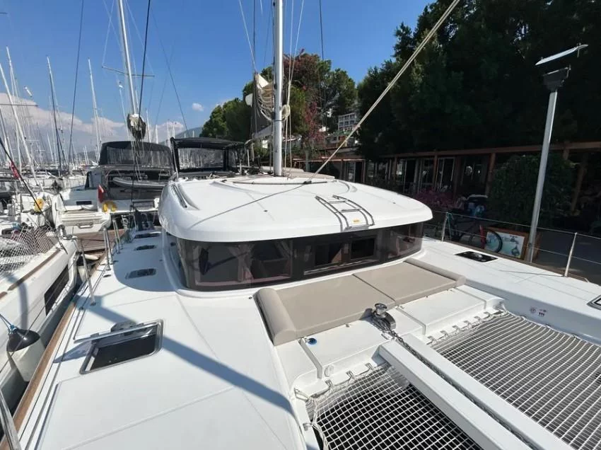 Lagoon 40 (Sail Aries)  - 6