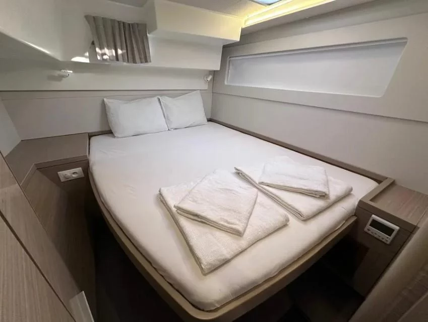 Lagoon 40 (Sail Aries)  - 10