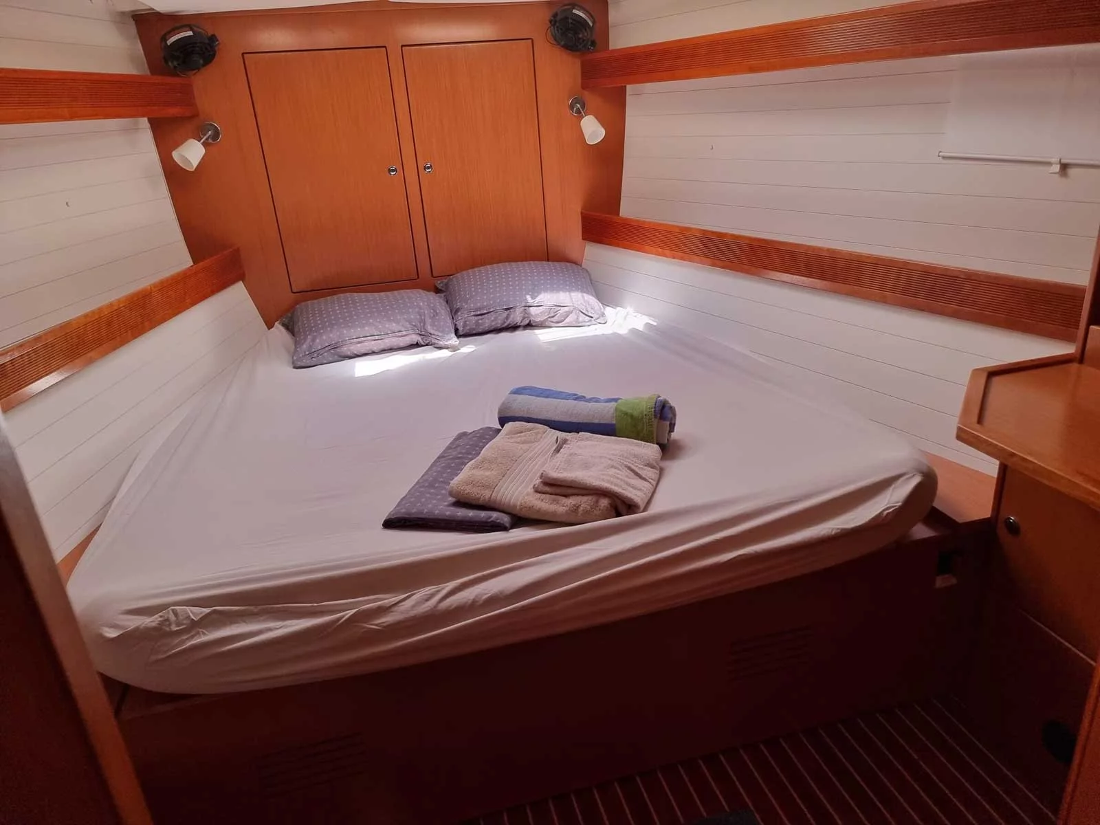 Bavaria 45 Cruiser 3 cabins (Fleurie)  - 1