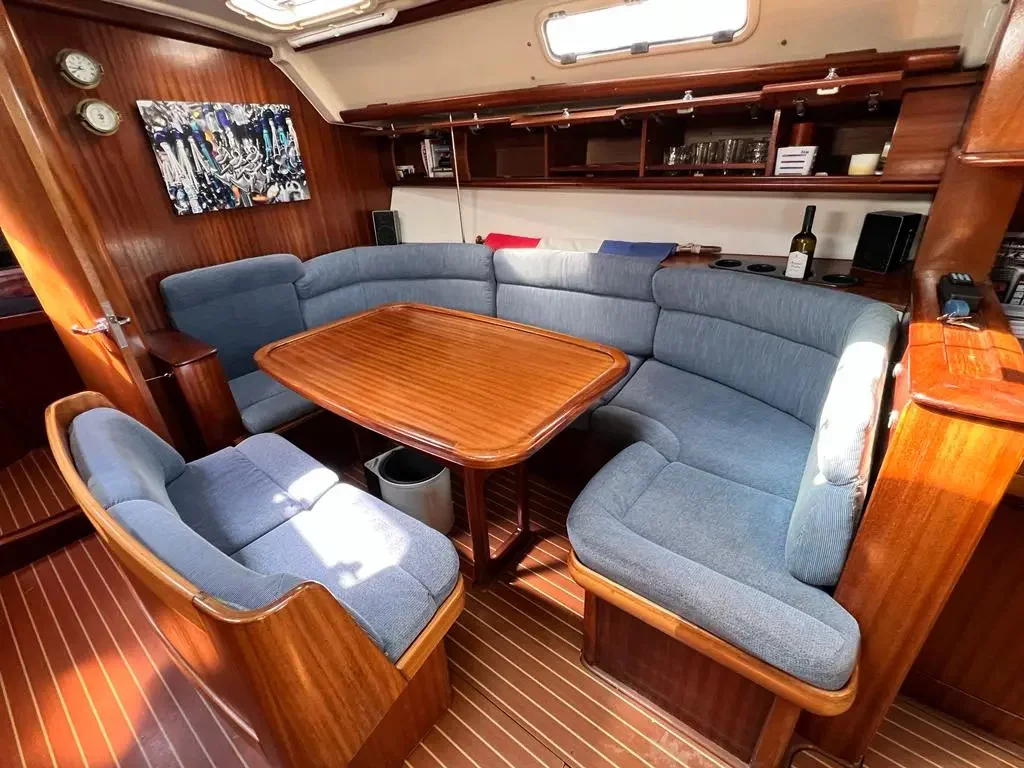 Bavaria 41 (Meropi) Interior image - 4