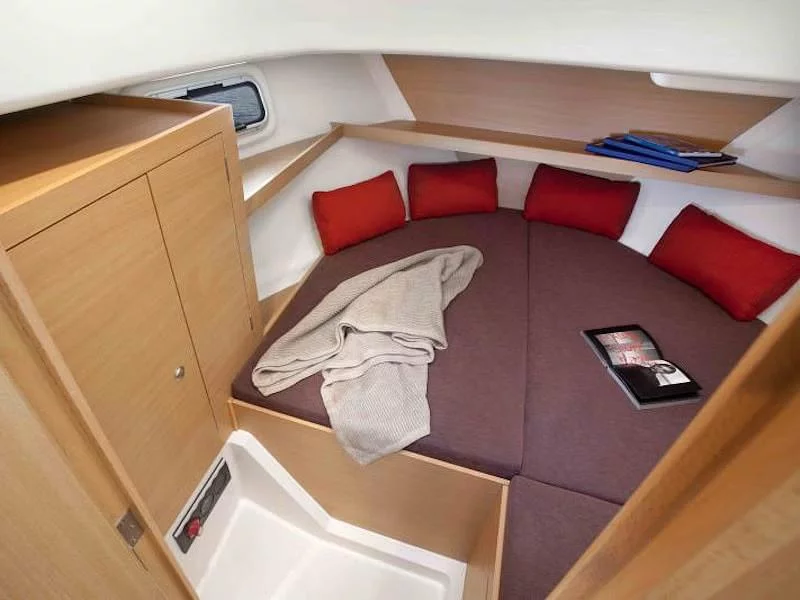 Delphia Escape 800 (Linnea) Interior image - 3