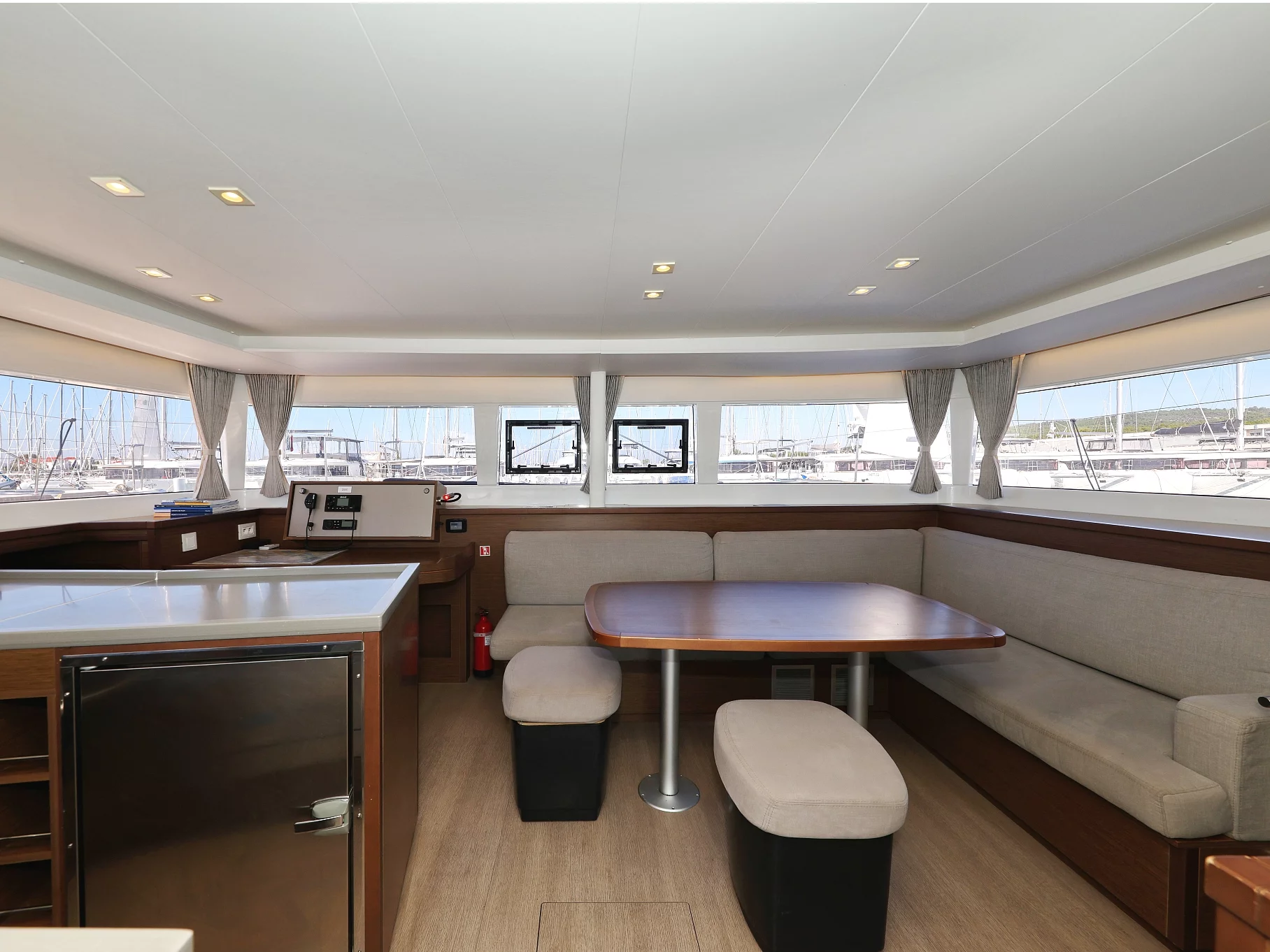 Lagoon 450 F (LILITH) Interior image - 23